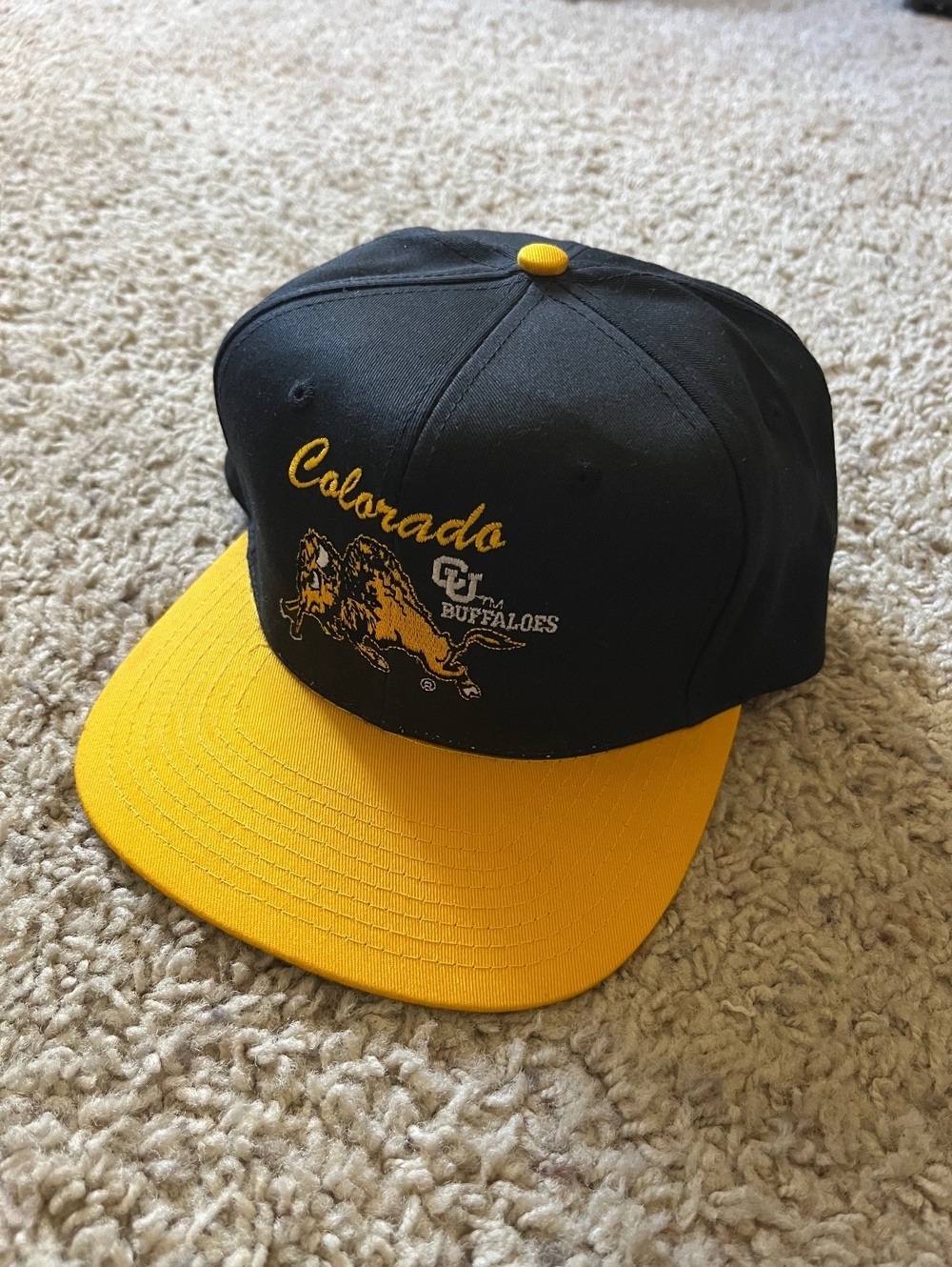 Clark Sportswear VTG Colorado Buffaloes Black and Yellow SnapBack Hat